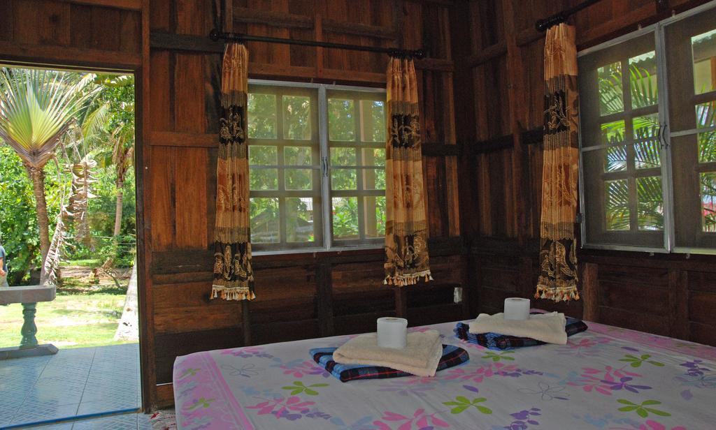 Blue Lotus Resort Baan Tai Room photo